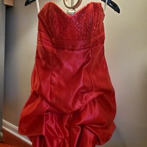 Red Jessica McClintock prom/cocktail dress
